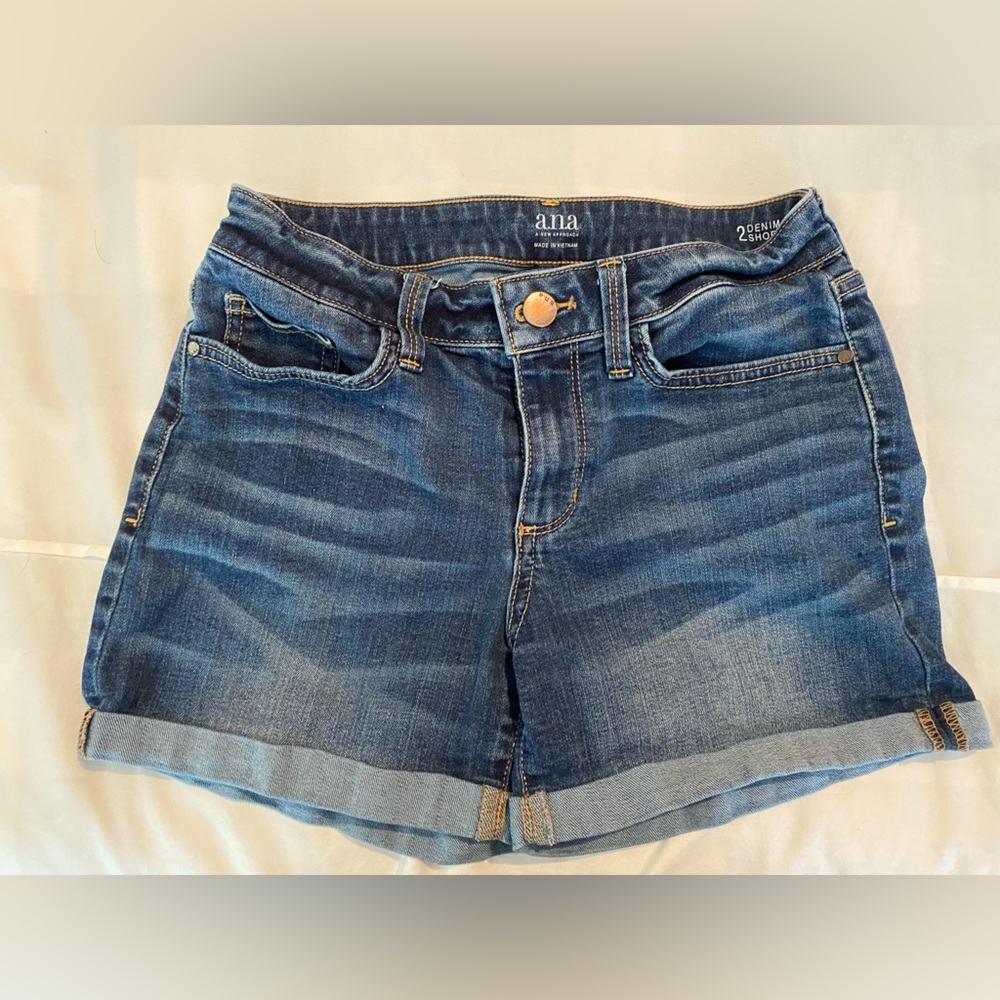 Denim Ana Shorts